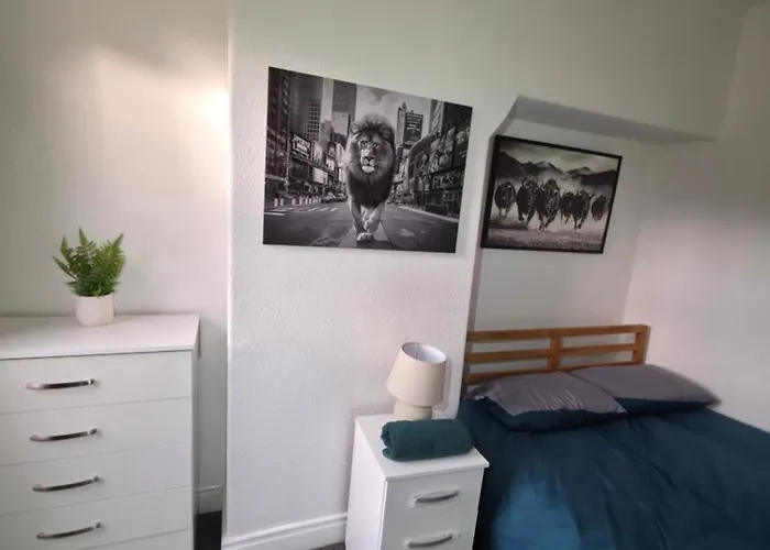 Holiday home Aire St Large Group Fast A66 A19 Access Middlesbrough